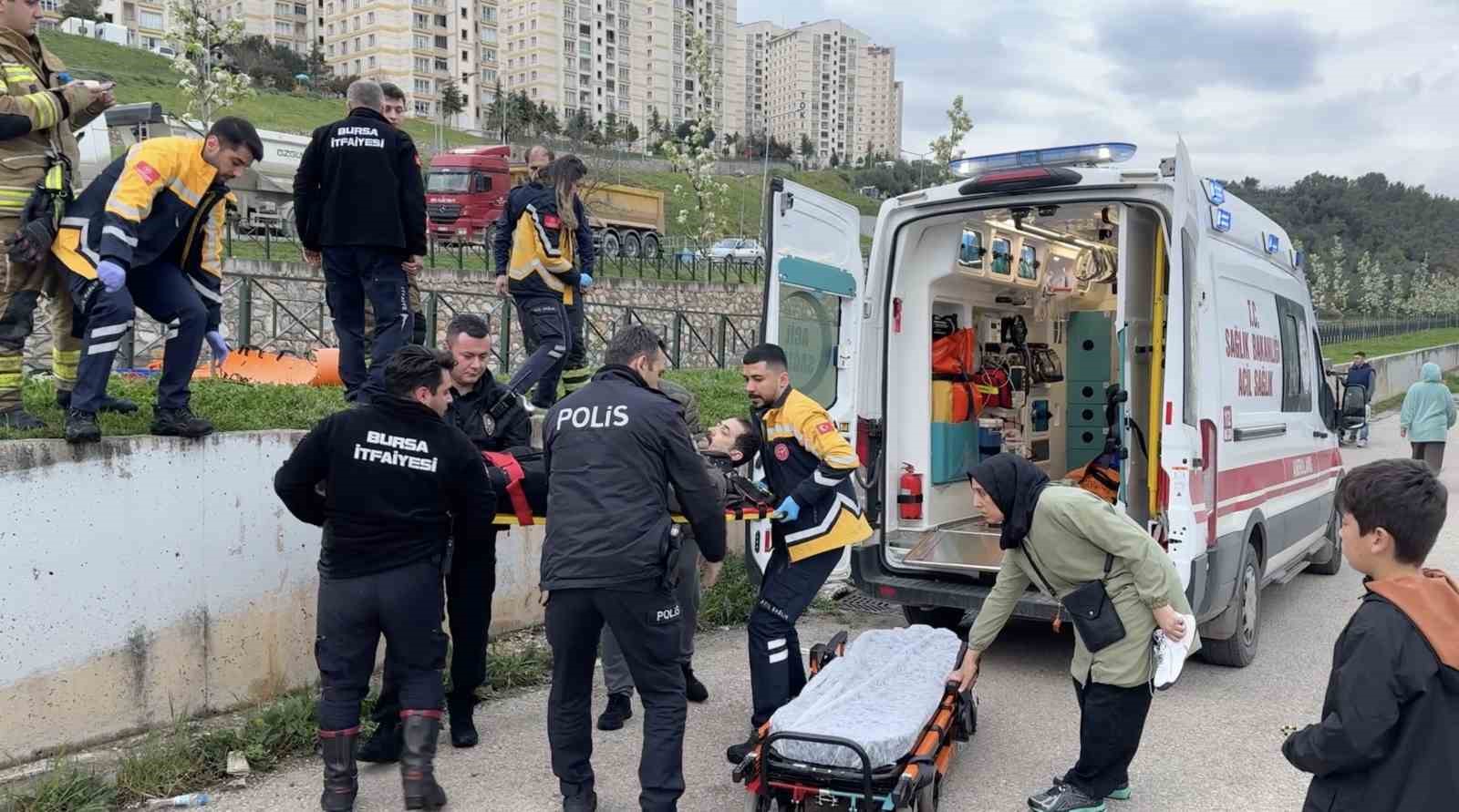 bursada dereye dusen adami ekipler kurtardi 1