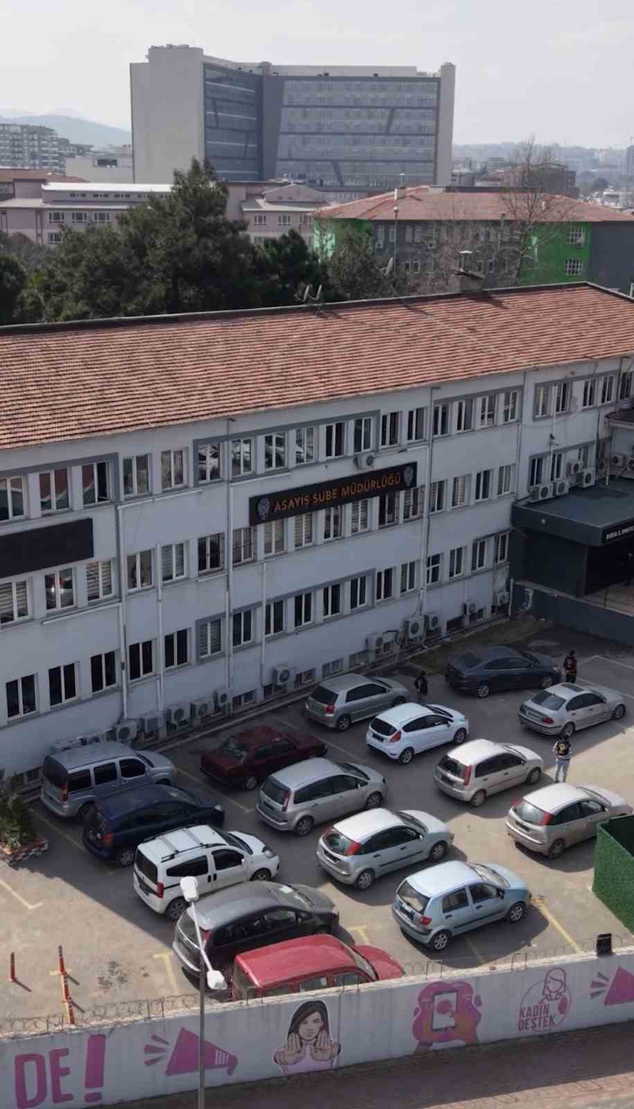 bursada dev change operasyoncalinti arac sebekesi cokertildi 0 Zb2ndbQQ