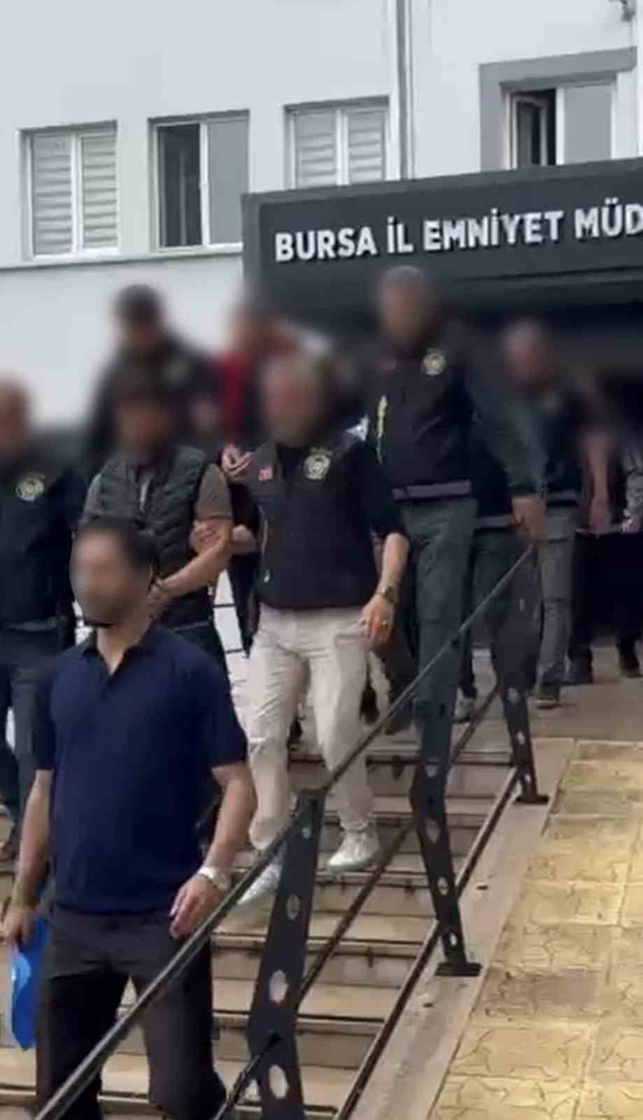 bursada dev change operasyoncalinti arac sebekesi cokertildi 1 E43JceRR