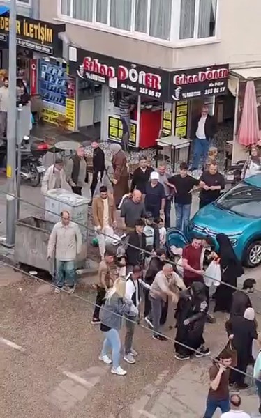 bursada dilencilerin yer kavgasi kamerada 1 Krr3rdaW