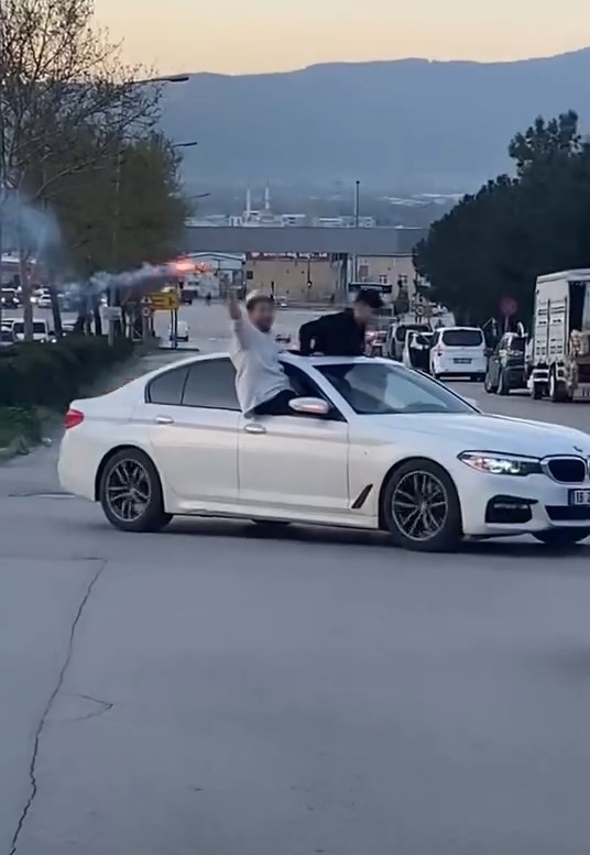 bursada dugun konvoyu tehlike sacti 2 Z65ICFCN