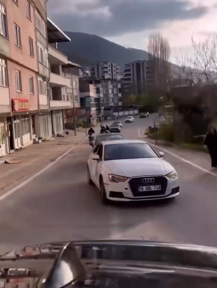 bursada dugun konvoyunda tehlikeli sov 0 shauKLUU