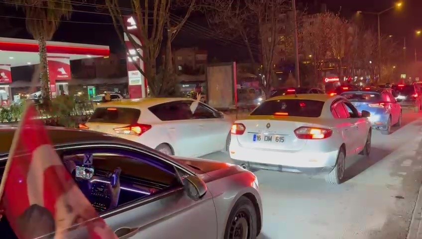 bursada dunya kupasi coskusu 1 HtSXMycR
