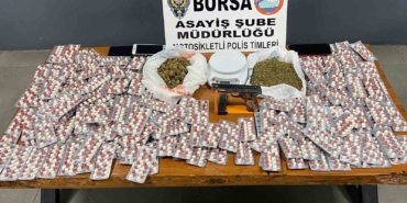 bursada-dur-ihtarina-uymadi-evinden-uyusturucu-ve-silah-cikti-1Vt2KIax.jpg