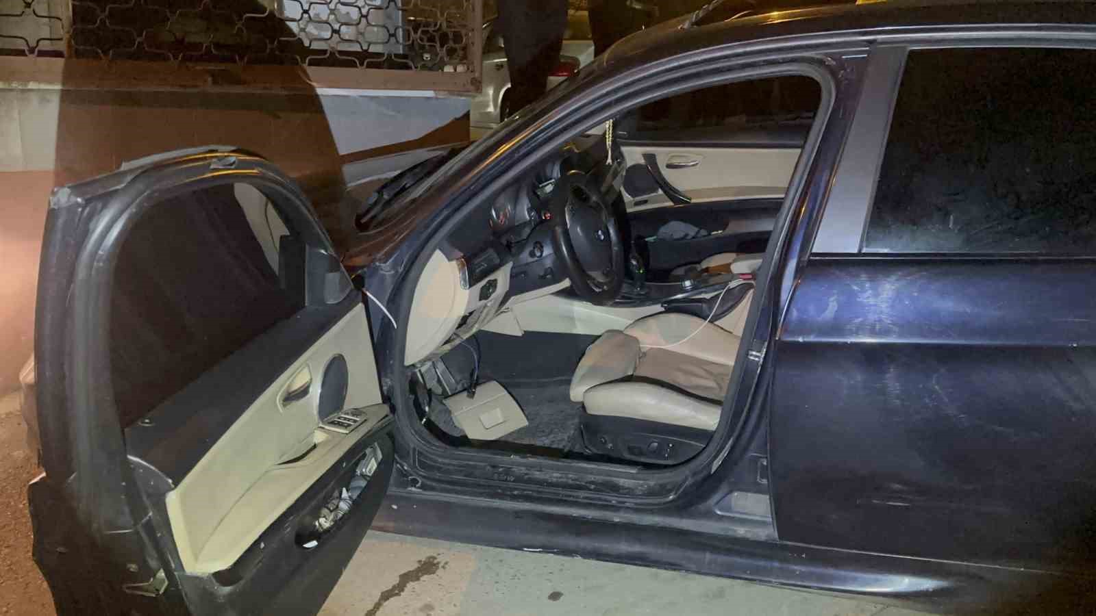 bursada dur ihtarina uymayan surucu 5 kilometre kacti 3 araca ve duvara carpti 2 zEgWdpUU