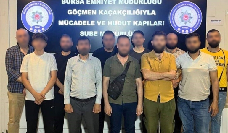 bursada-duzensiz-goc-denetimi-3-bin-25-kisi-sorgulandi-E2N1CHF3.jpg