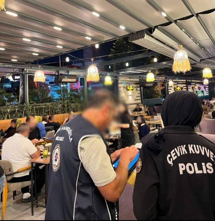 bursada duzensiz gocmenlere karsi operasyon 2 iwIj3P6a