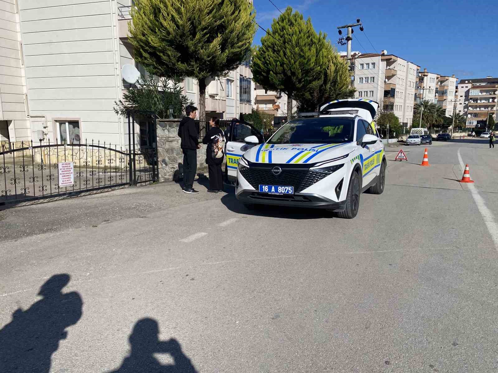 bursada egitim pistinde feci kazaehliyetsiz genc kuryeye carpti 5 8JDNj6ET