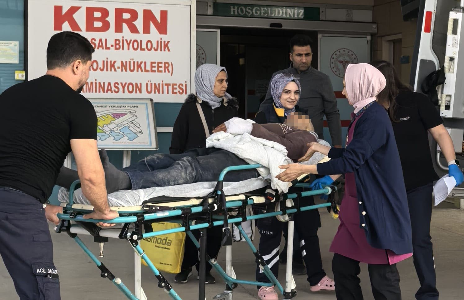 bursada elini makinaya kaptiran isci yaralandi 1 JSbZQsMF