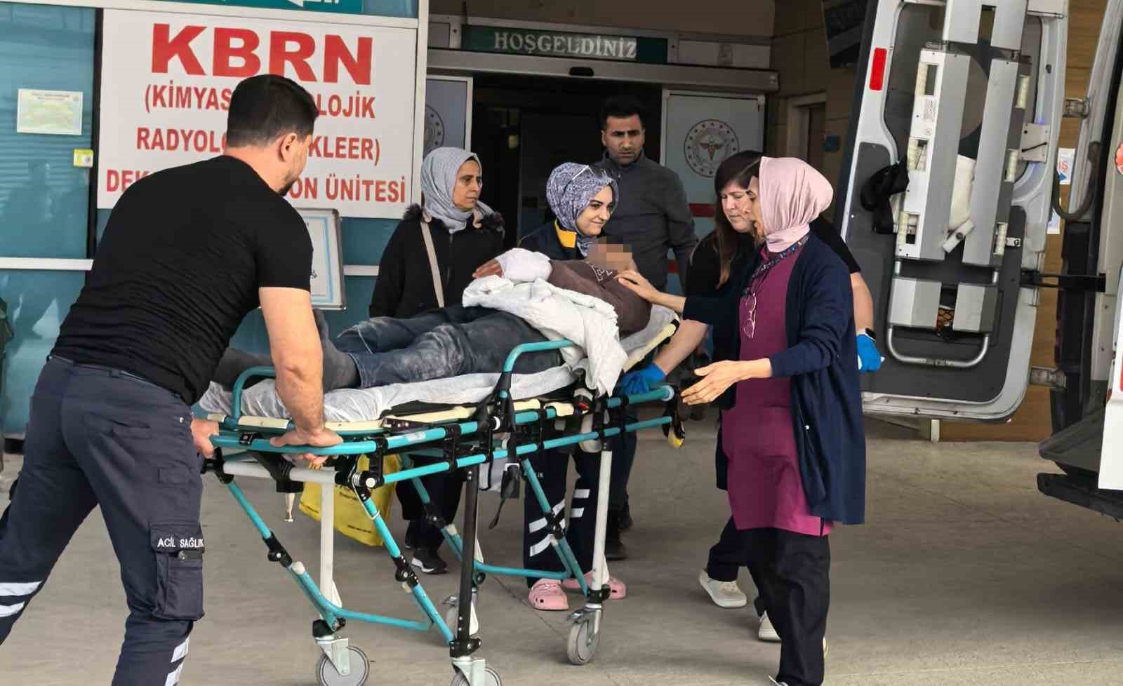 bursada elini makinaya kaptiran isci yaralandi 2 KPDG7yRI
