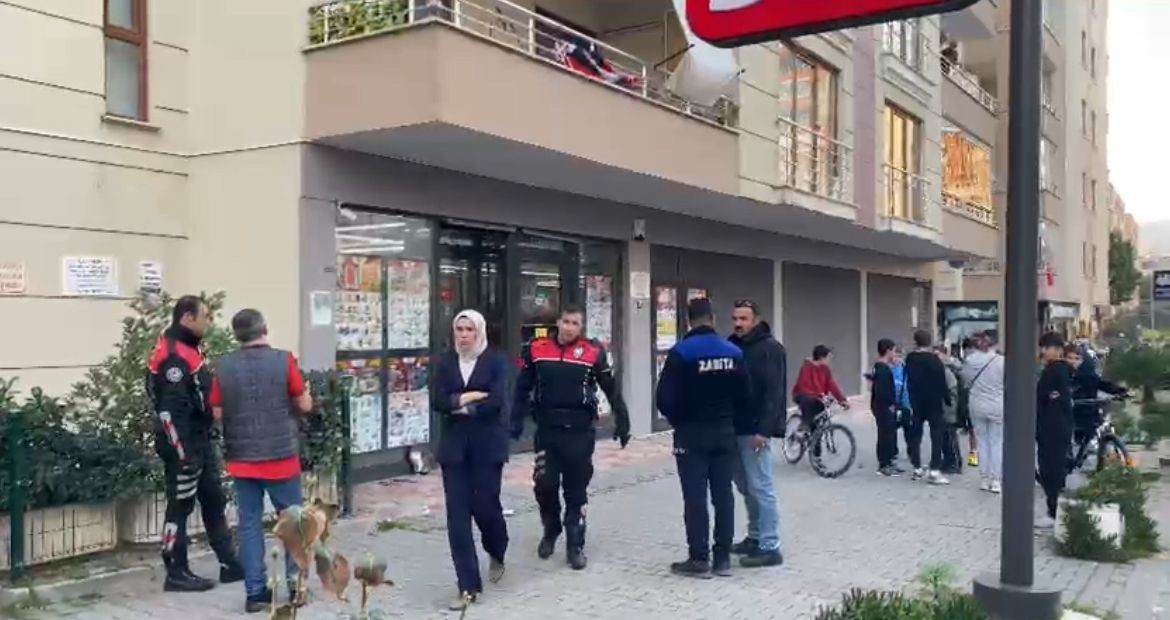 Bursa’da eski eşini çalıştığı markette bıçakladı 6 bursada eski esini calistigi markette bicakladi 2 rL69LBkI