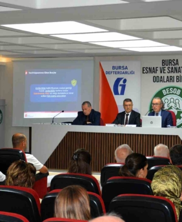 bursada-esnaflar-vergi-borclarinda-dusuk-faizli-odeme-ve-taksitle-ilgili-bilgilendirildi-pOKMO8mH.jpg