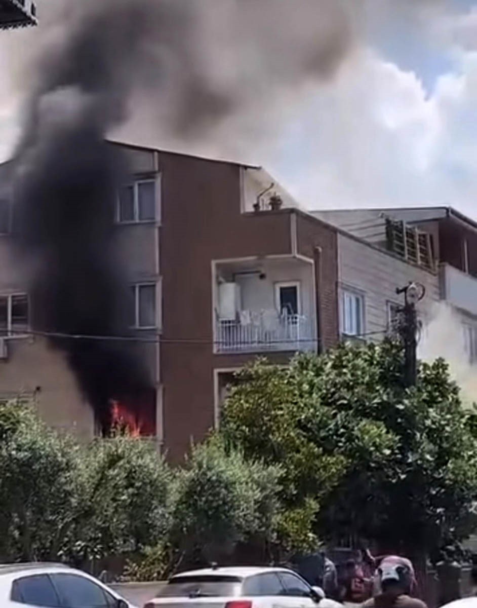 bursada ev alevlere teslim oldu 0
