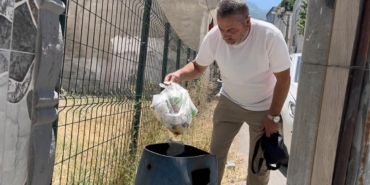bursada-ev-almak-icin-biriktirdigi-1-kilo-altin-cope-atildi-ilce-seferber-oldu-2wO3Nche.jpg