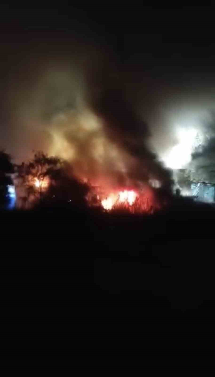 bursada fabrika yangini 2 DelwpWOS