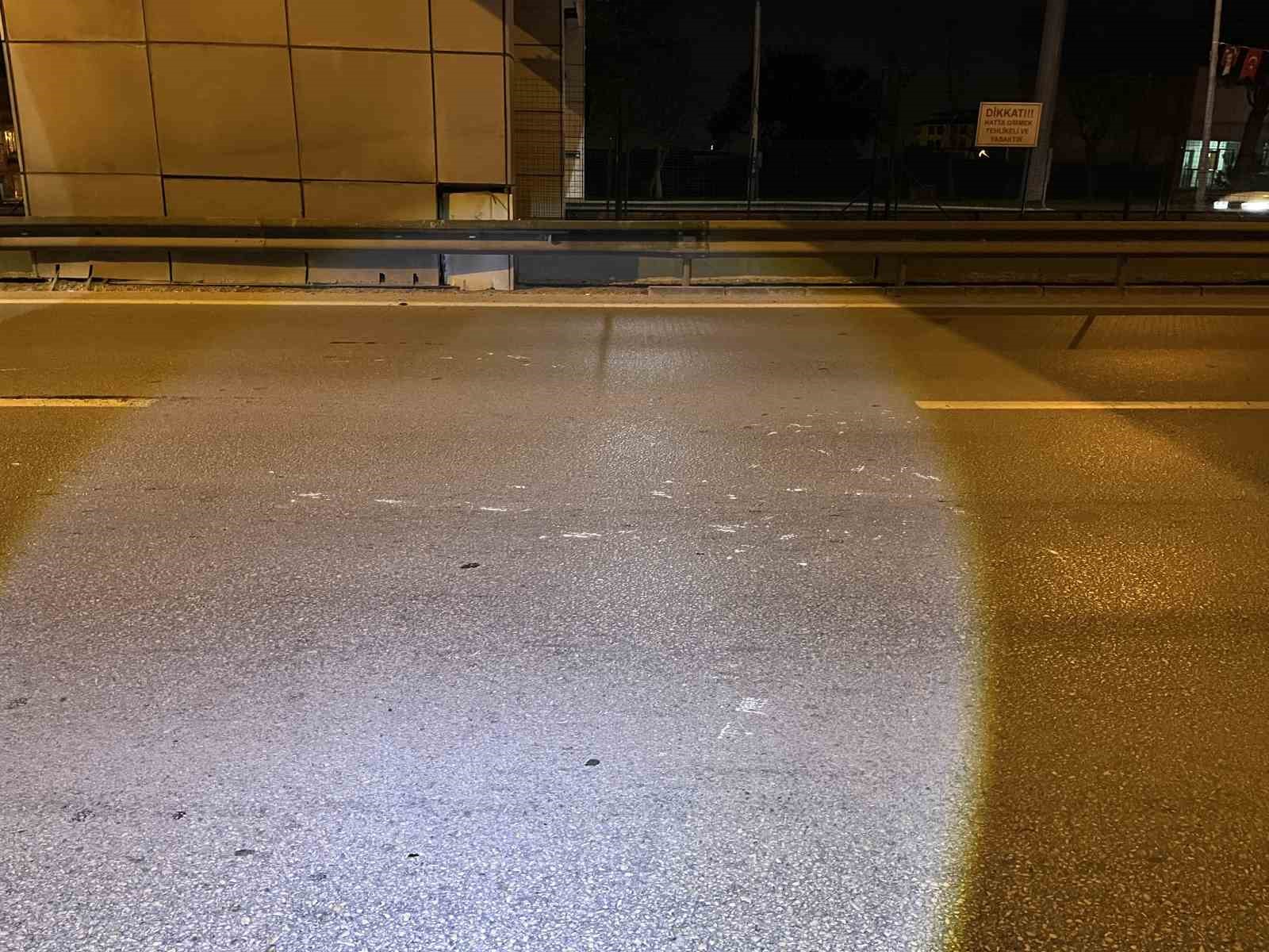 bursada faciaya ramak kala agir demir aracin onune dustu 2 7aQTA5pw