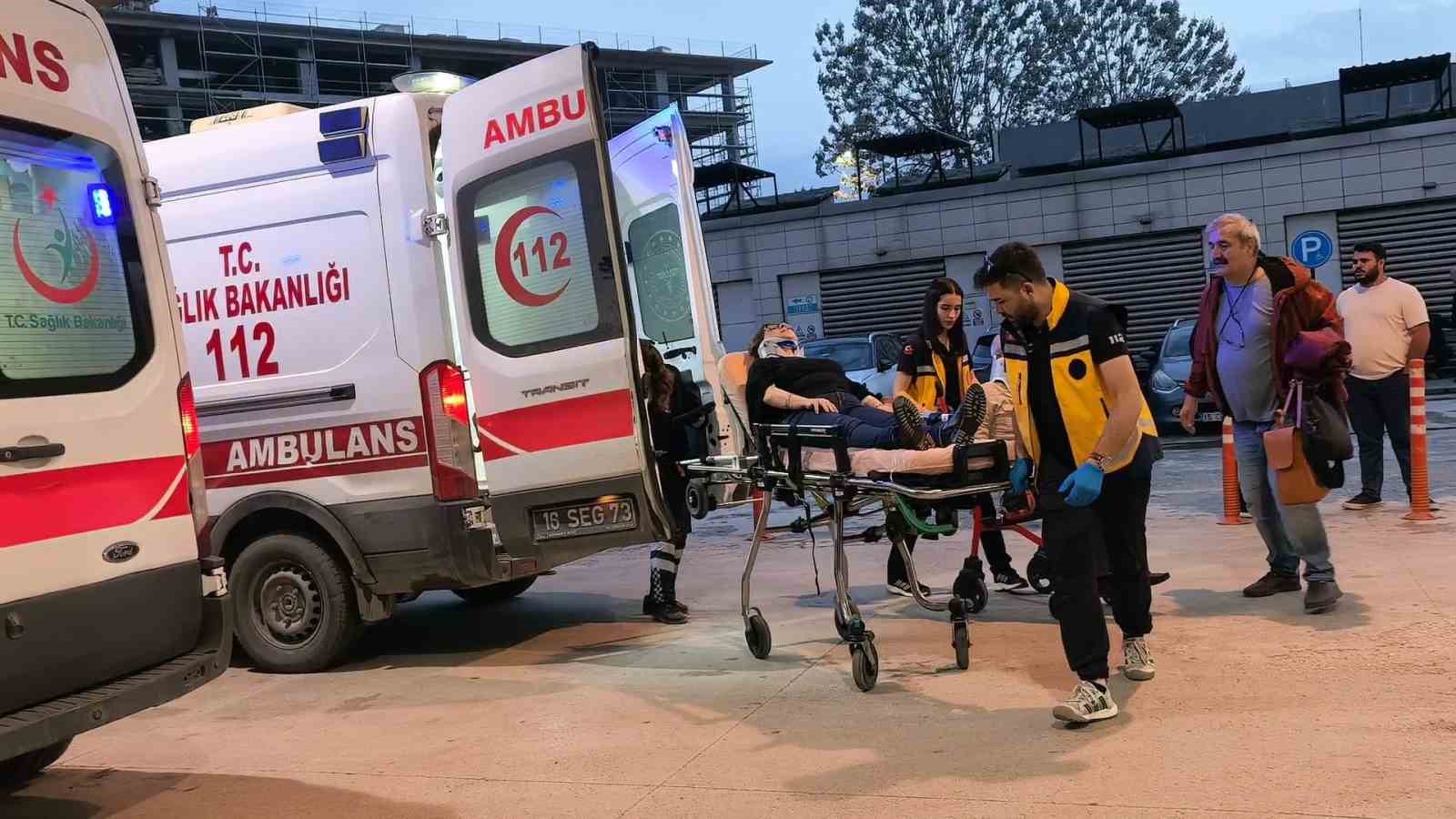 bursada feci kaza 2 yarali 0 jJ6gNgOv