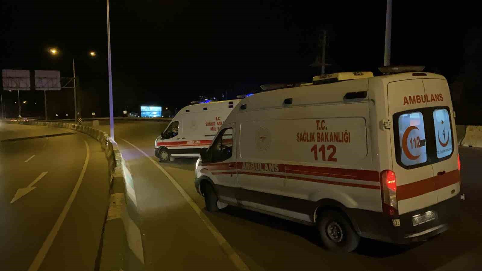 bursada feci kaza bariyere carpip takla atti 2 yarali 5 yCJGyyQS