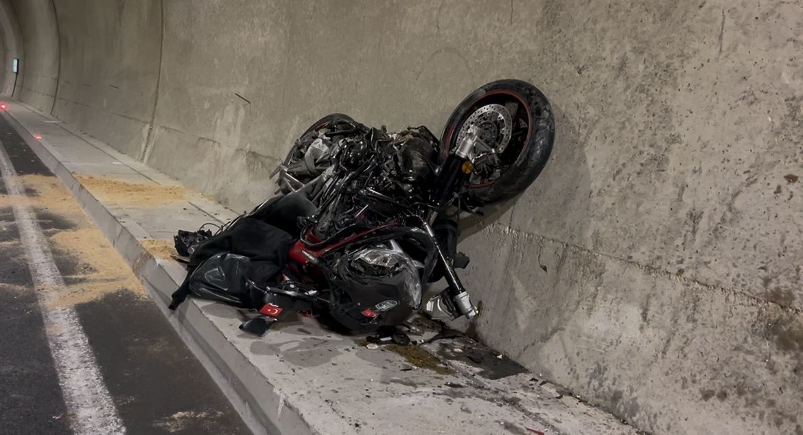 bursada feci kaza motosiklet tutkunu sanatci hayatini kaybetti oglu agir yaralandi 0 n9ubpMCP