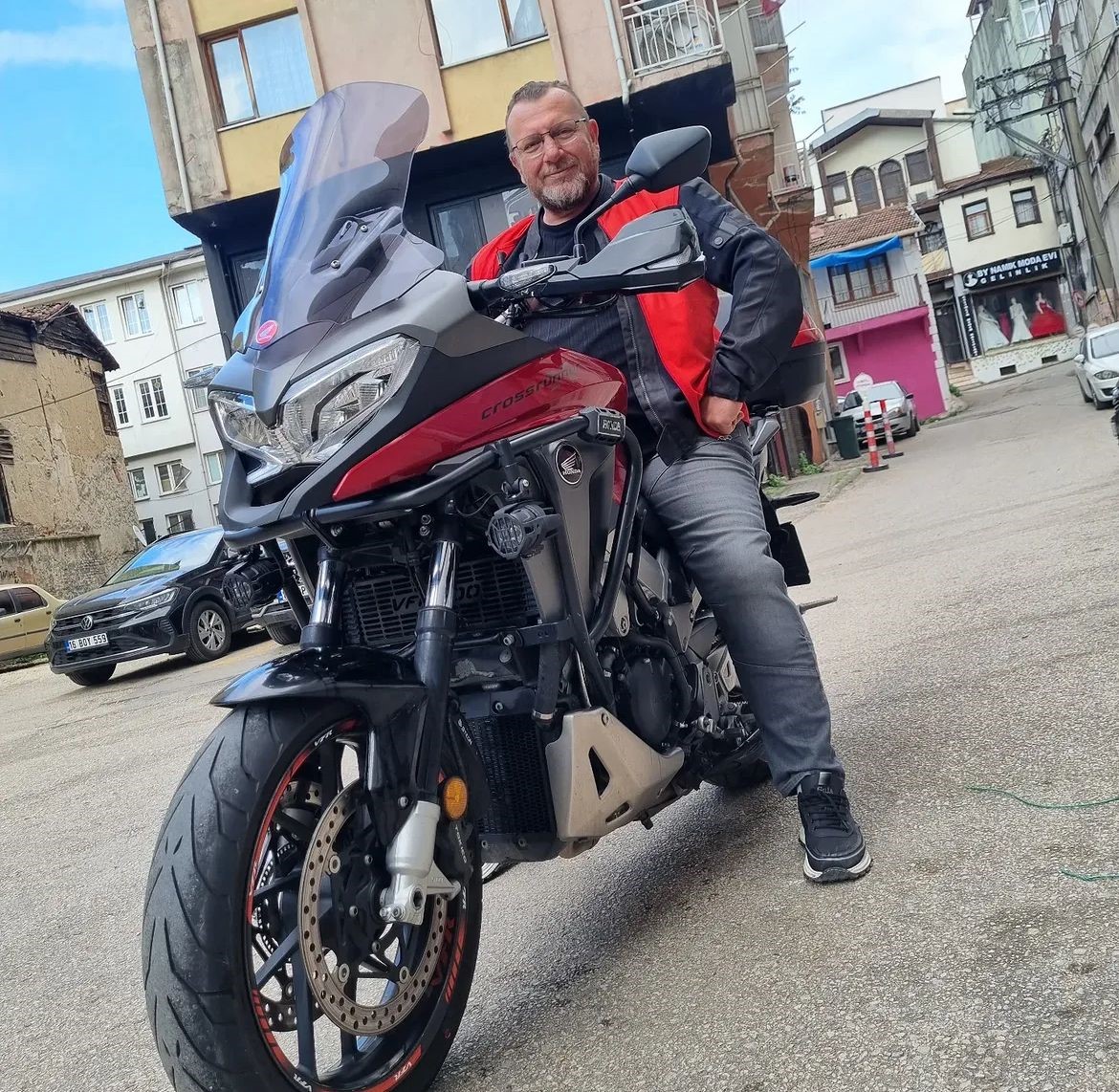 bursada feci kaza motosiklet tutkunu sanatci hayatini kaybetti oglu agir yaralandi 5