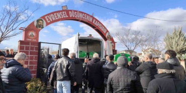 bursada-feci-kazada-hayatini-kaybeden-2-genc-kiz-son-yolculuguna-ugurlandi-PzWh42et.jpg