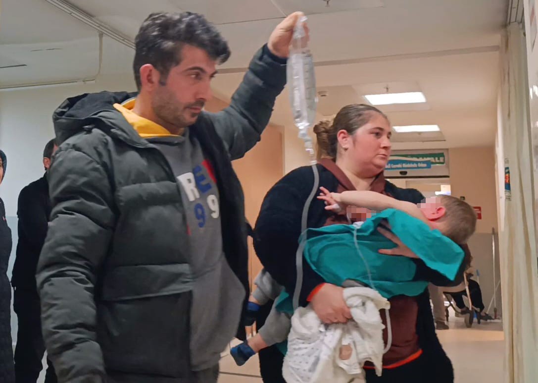 bursada feci olay 15 yasindaki bebegin uzerine kaynar su dokuldu 0 XLOGHdwv