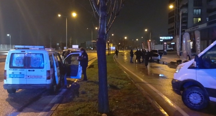 bursada film gibi operasyon pompaci kiligiyla yakalandilar el bombasi ve silah ele gecirildi 4 UQXFUjeq