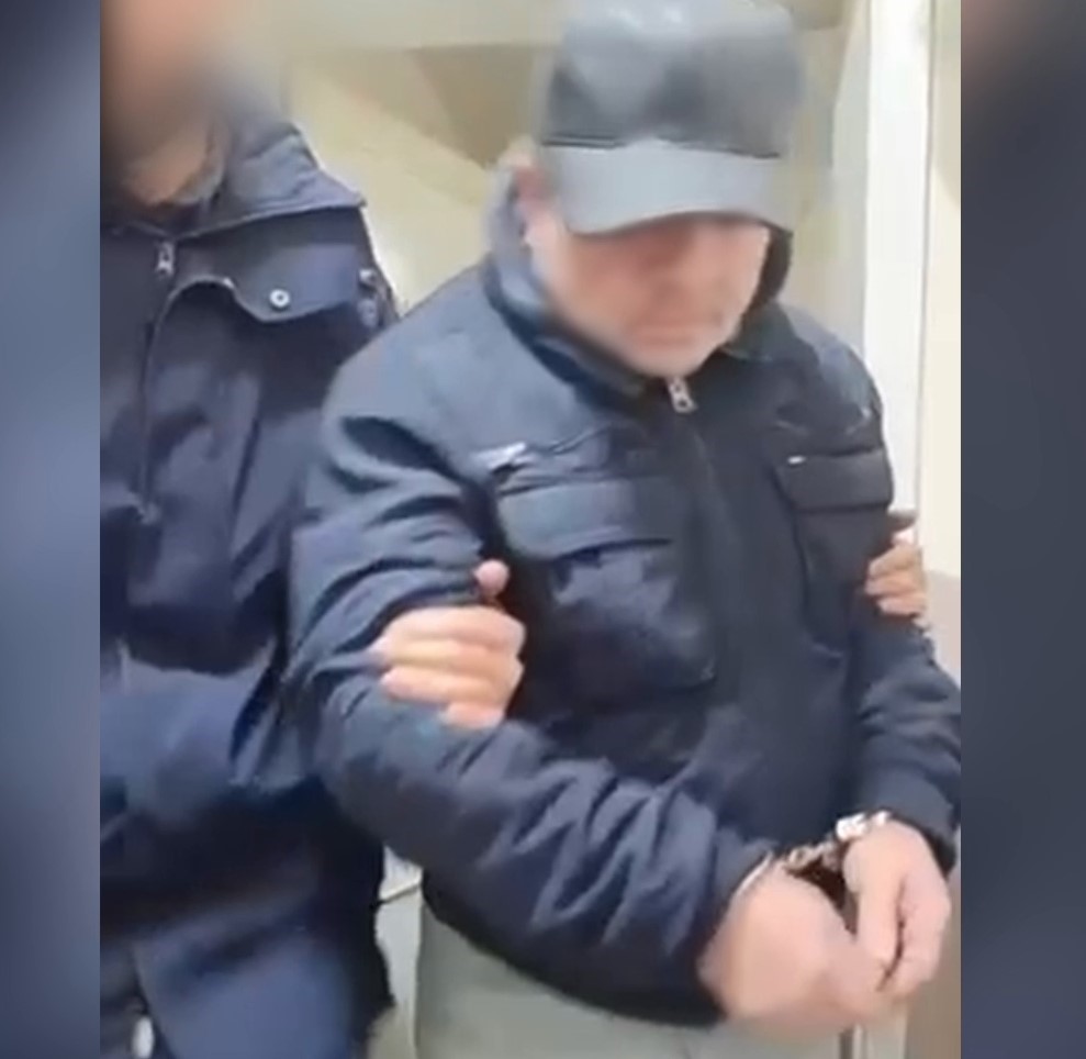 bursada film gibi zehir baskinidilenci kiligindaki polis kapiyi actirdi 2 BuaPdUNh