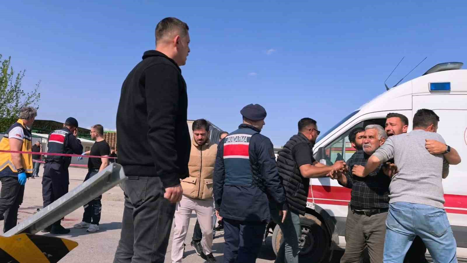 bursada freni patlayan vinc dereye uctu surucu hayatini kaybetti 1 APQGgqbi