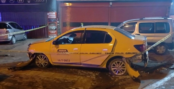 bursada gasp edilen ticari taksi yarim saatlik kovalamacayla durduruldu 0 7tEIFr7I