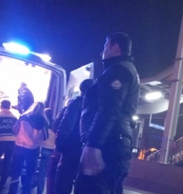 bursada-gece-saatlerinde-eglence-mekani-onunde-silahli-kavga-1i-agir-2-yarali-Pxpji7m4.jpg