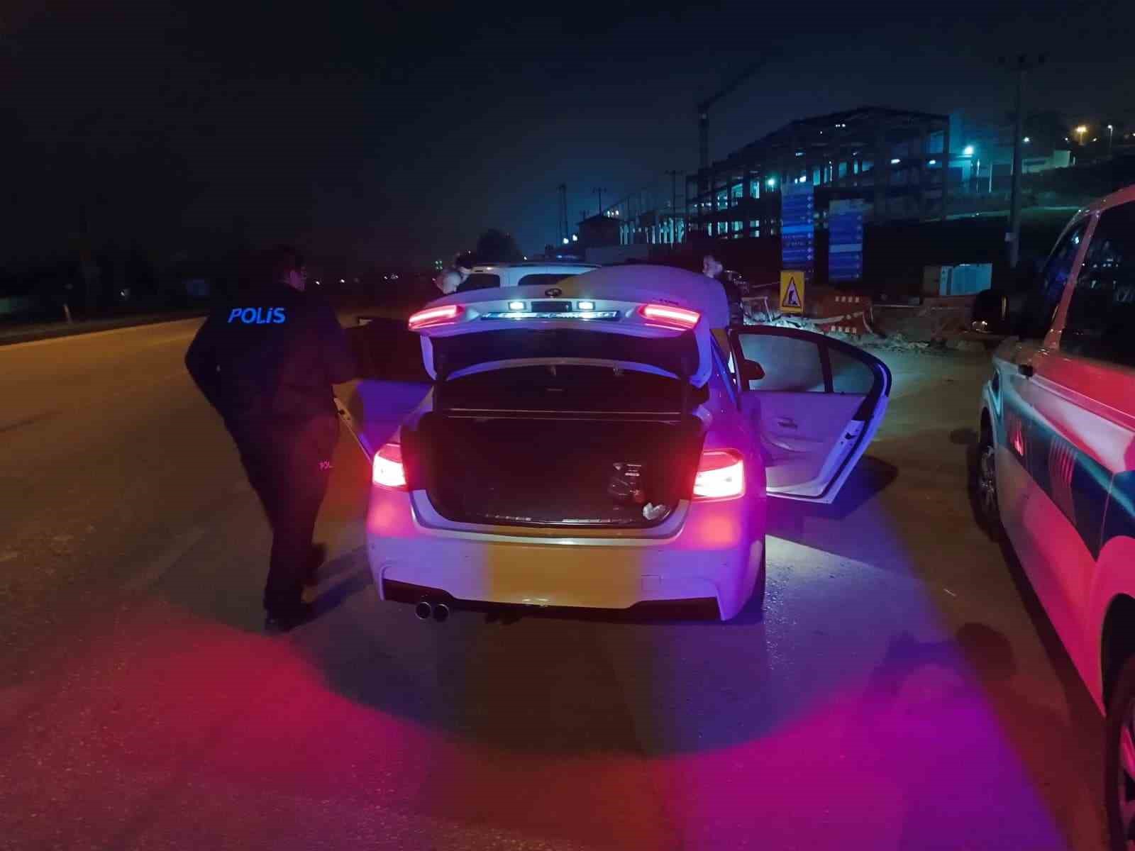bursada gece yarisi hesaplasma aracin onunu kesip ates acti 0 4syDpyc3