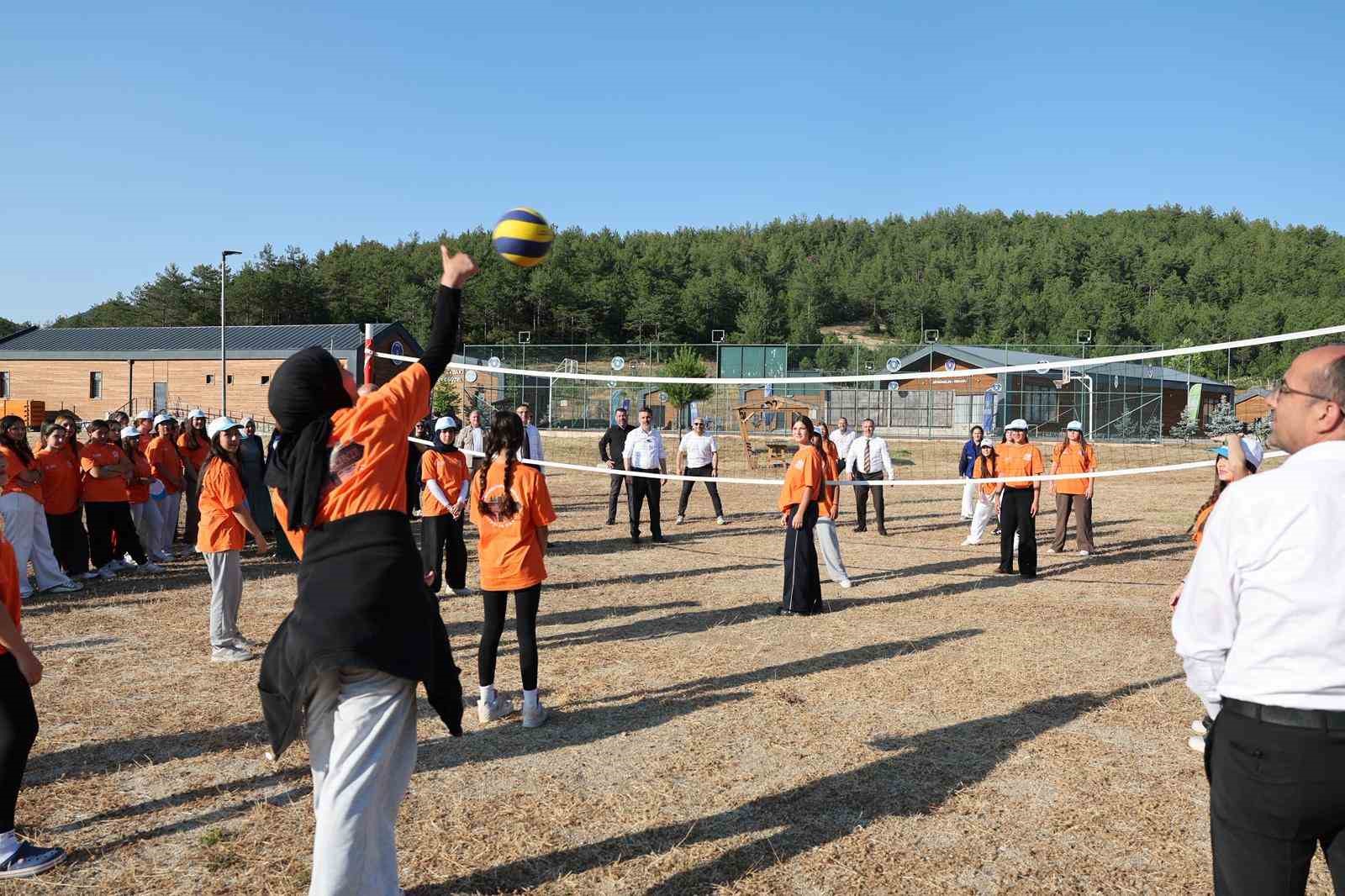 bursada genclik kampi basladi 3 myLIBkQ2