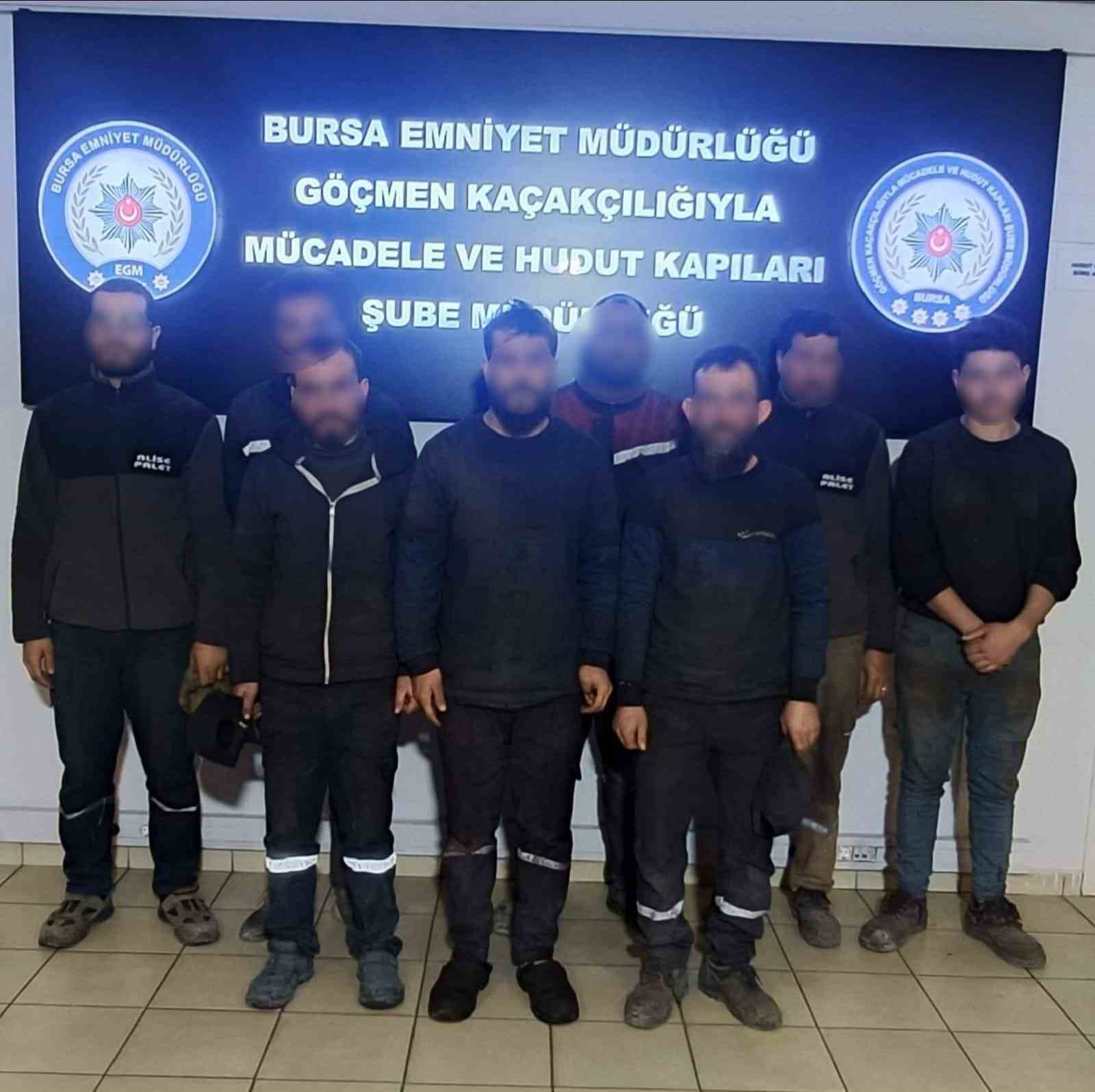 Bursa’da geniş kapsamlı göçmen operasyonu 5 bursada genis kapsamli gocmen operasyonu 1 27DWl6Ru