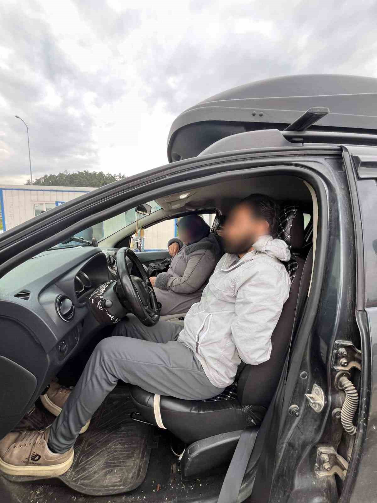 bursada gocmen kacakciligi operasyonu 5 kacak gocmen 1 organizator yakalandi 1 TptjEzeI