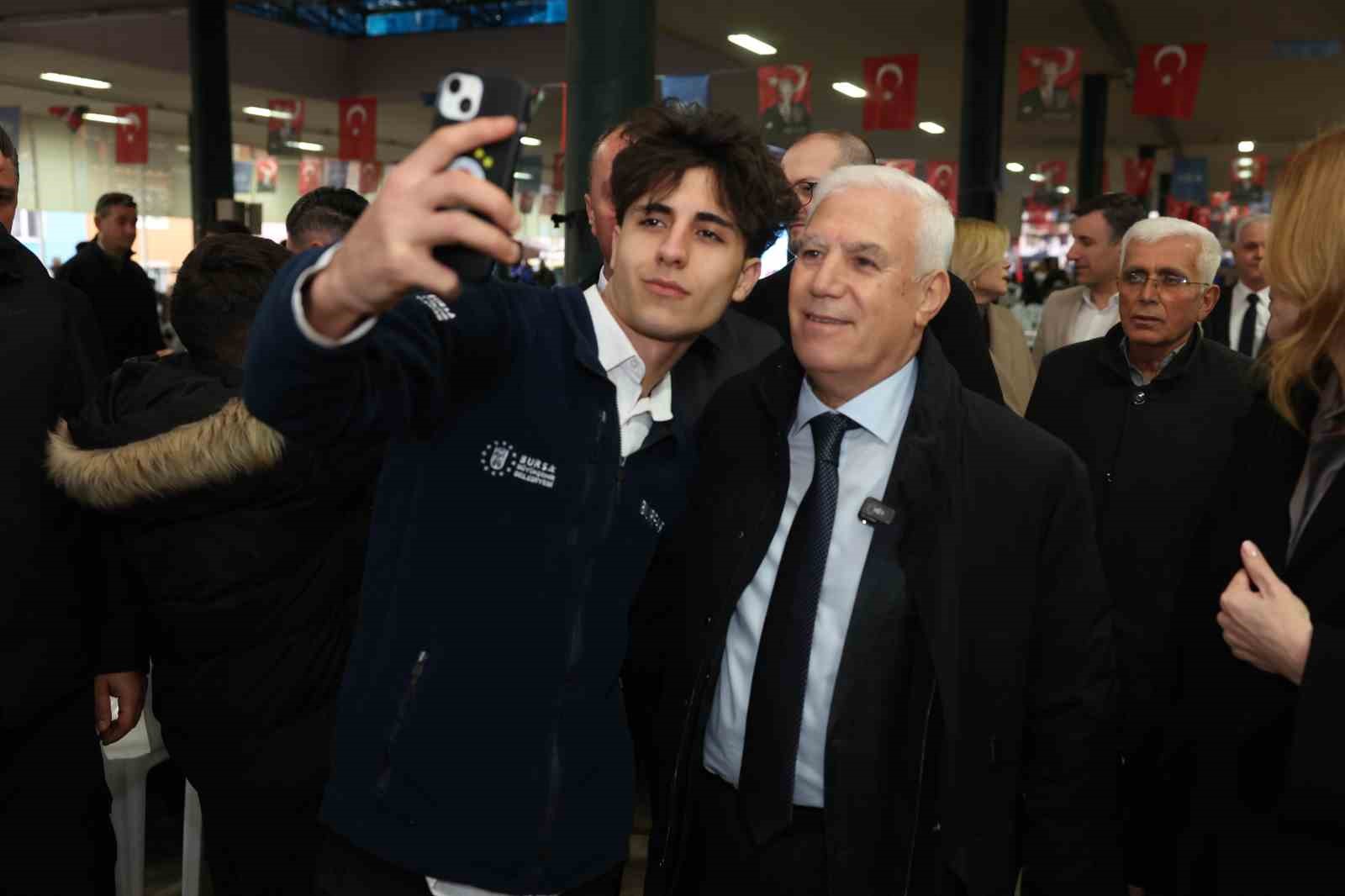 bursada gonuller buyuksehirin iftar sofrasinda bulustu 4 s4jDeQnF