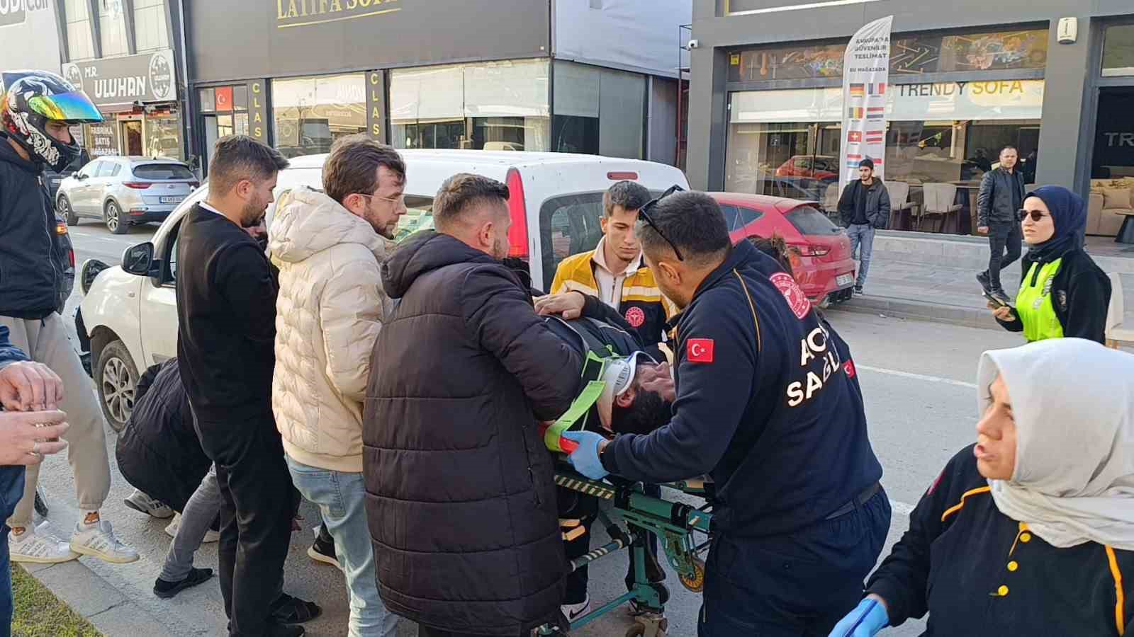 bursada hafif ticari arac cipe carpti 1 yarali 0 A68nvtcZ