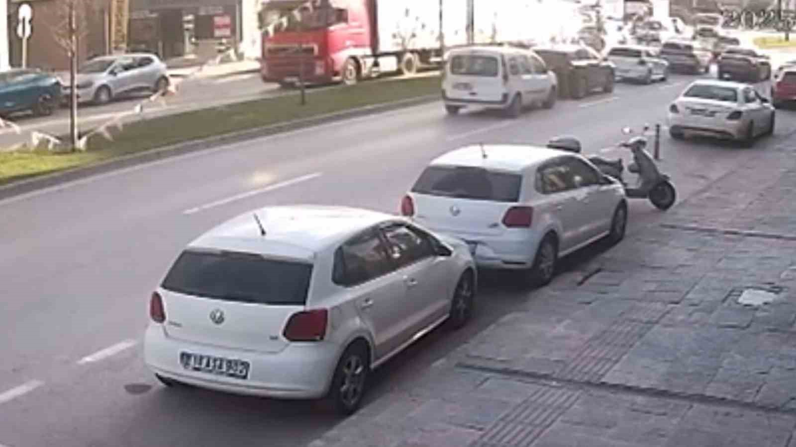 bursada hafif ticari arac cipe carpti 1 yarali 4 wXlsswbg
