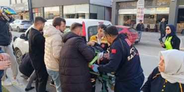 bursada-hafif-ticari-arac-cipe-carpti-1-yarali-VCnOrJ17.jpg