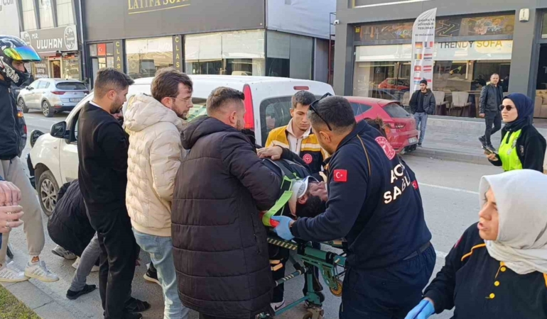 bursada-hafif-ticari-arac-cipe-carpti-1-yarali-VCnOrJ17.jpg