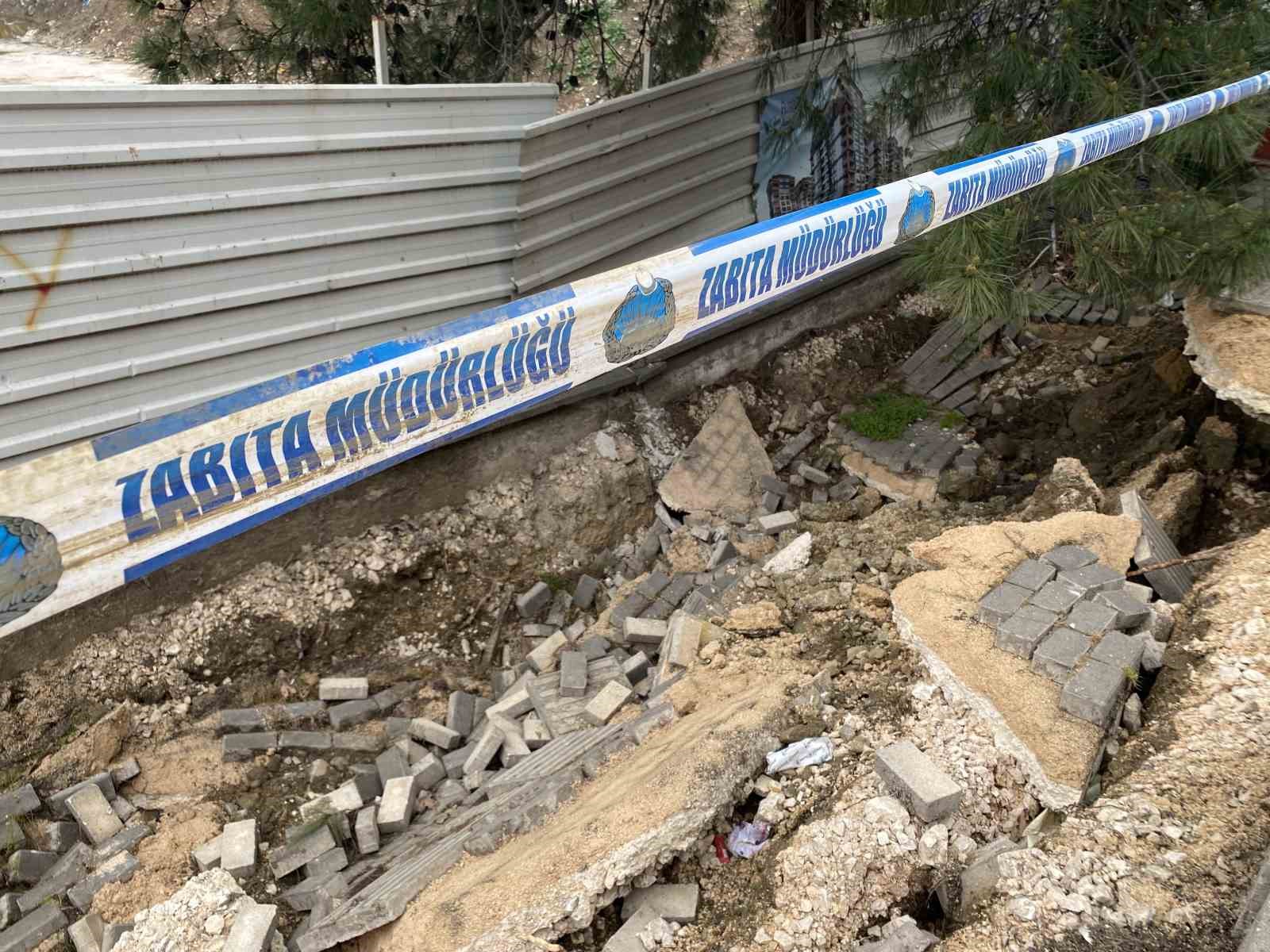 bursada hafriyat calismasinda yola zarar verdiler 2 bcQURhec
