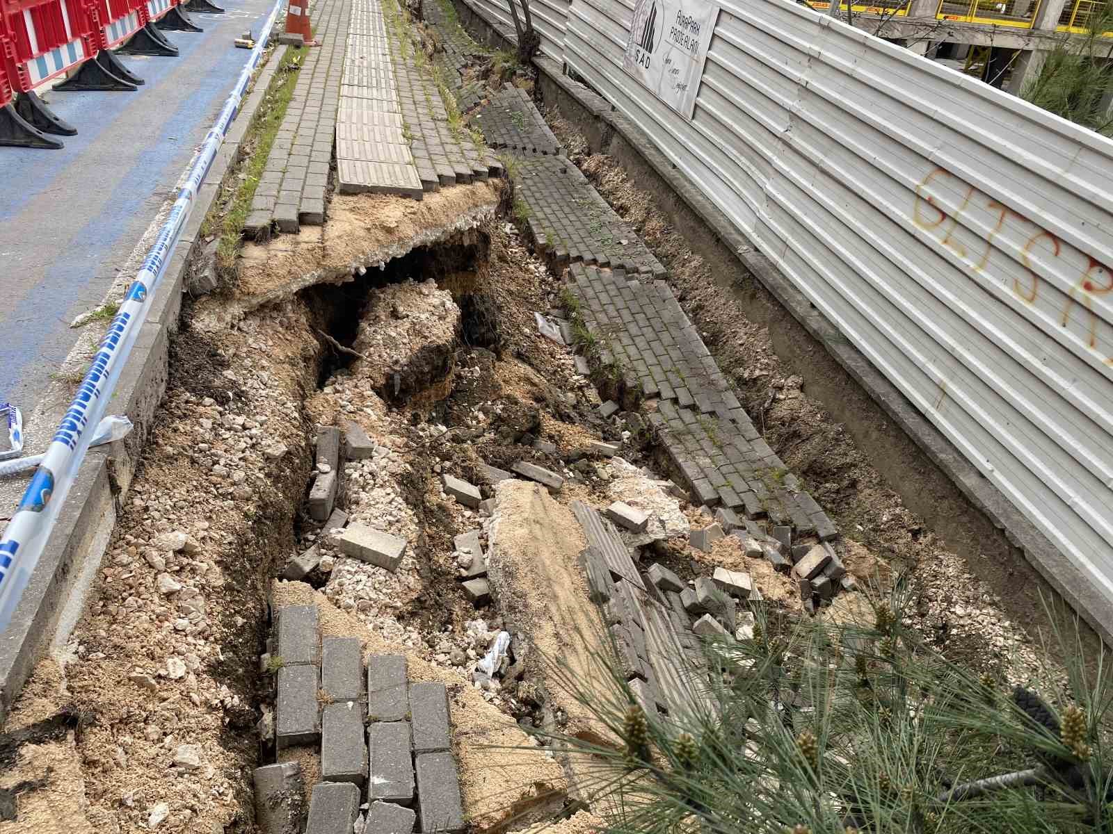 bursada hafriyat calismasinda yola zarar verdiler 3 4FFESJpg
