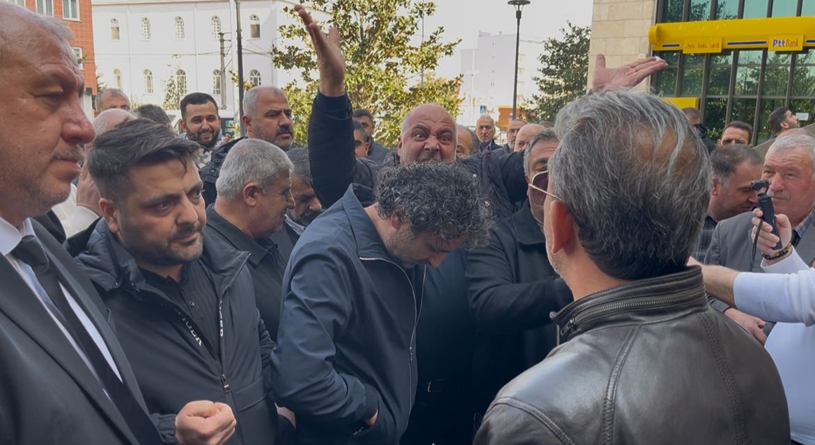 bursada halk otobusu esnafi belediye onunde toplandi 0 CTGffqP6