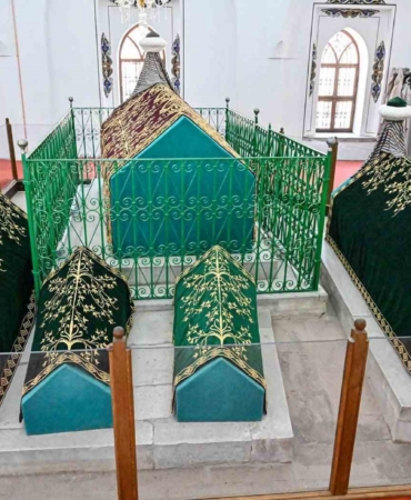 bursada-hanedan-turbelerindeki-pusideler-yenileniyor-qIQRKKk6.jpg
