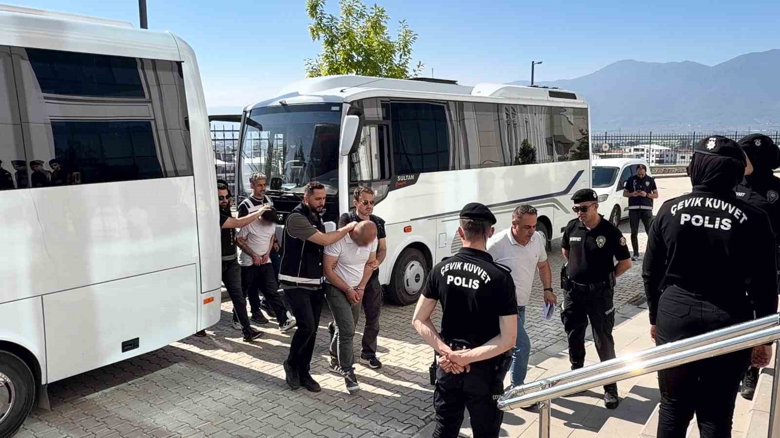 Bursa’da hava destekli uyuşturucu operasyonu: 17 tutuklama 5 bursada hava destekli uyusturucu operasyonu 17 tutuklama 1 AJ9T78qf