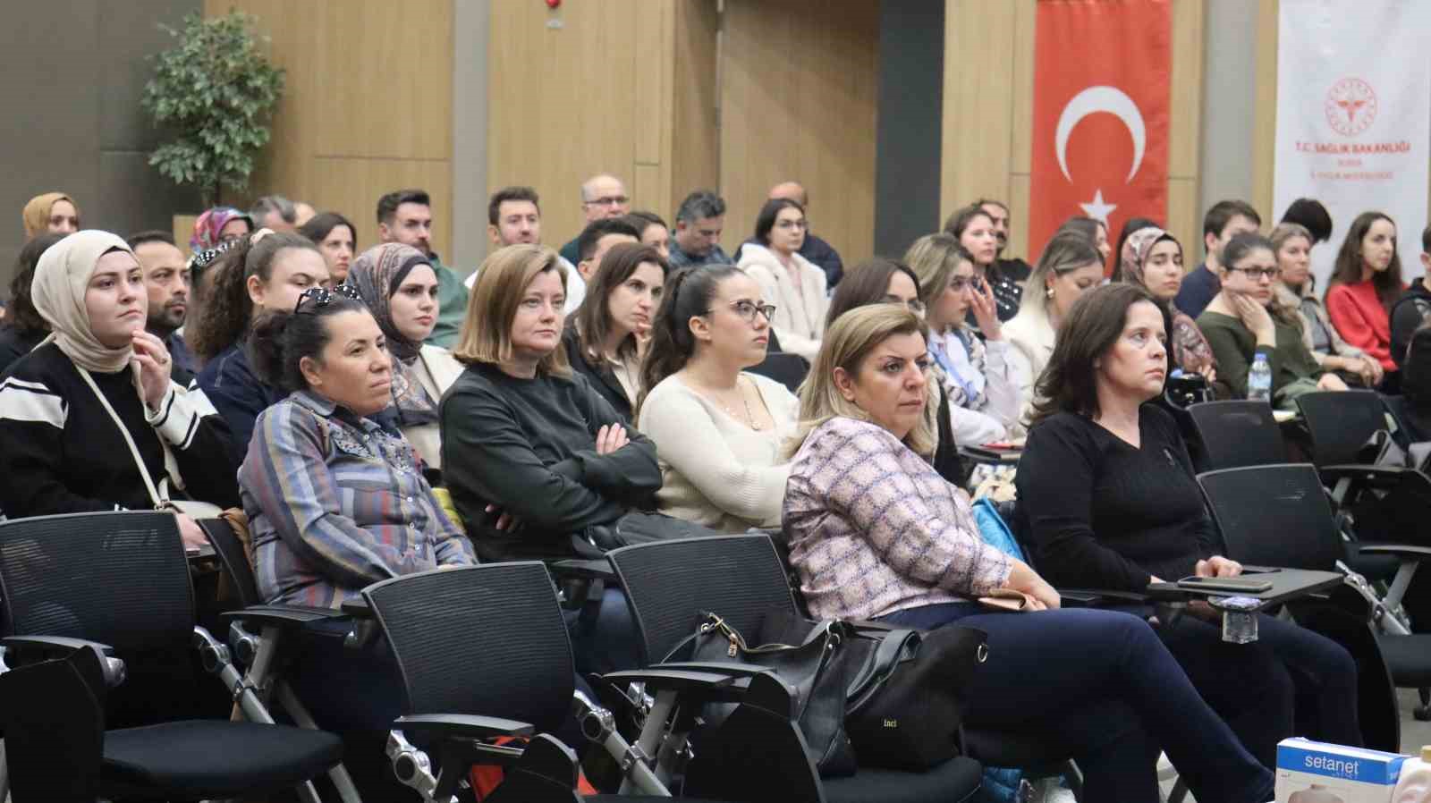 bursada hekim ve saglik calisanlarina yanik egitimi verildi 2 rmsTat3l