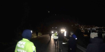 bursada-heyelan-mudanya-kursunlu-yolu-trafige-kapandi-Ey8rbxLN.jpg