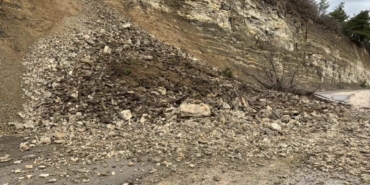 bursada-heyelan-yolu-kapatti-PY5zRw1u.jpg