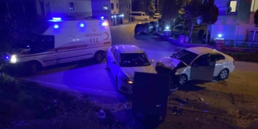 bursada-hiz-ihlali-feci-kazaya-yol-acti-2si-agir-4-yarali-8mV9ScKF.jpg
