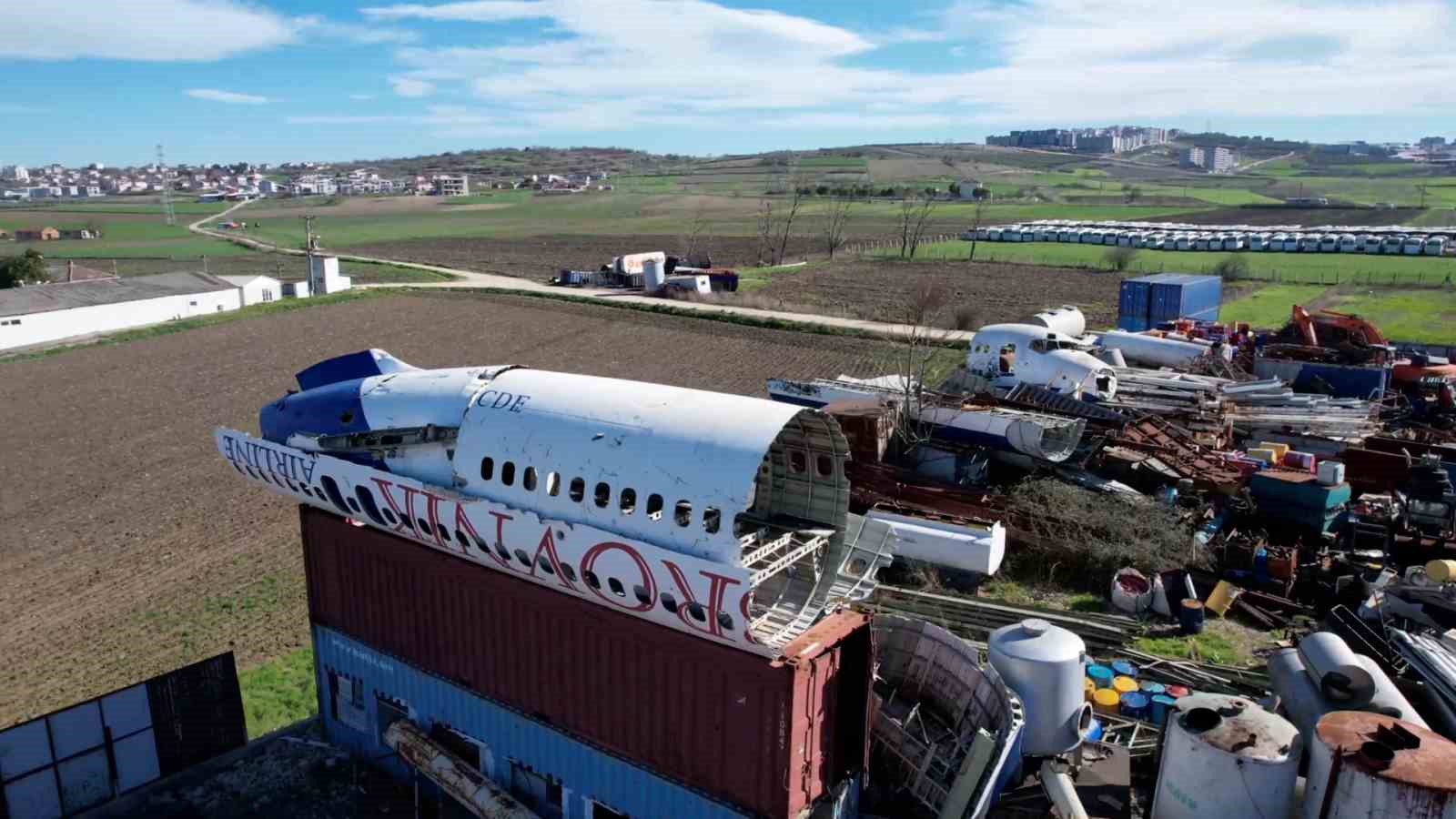 bursada hurdacidaki boeing 747 ucak gorenleri saskina ceviriyor 1 955QlAvt